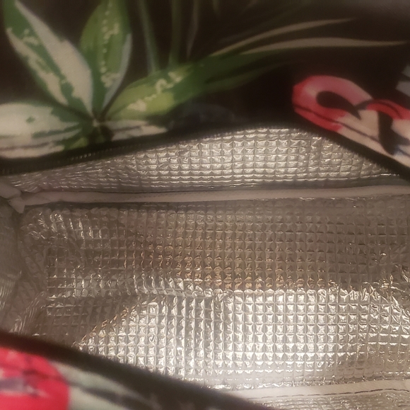 Brand new flamingo print insulated lunch box - Picture 2 of 4